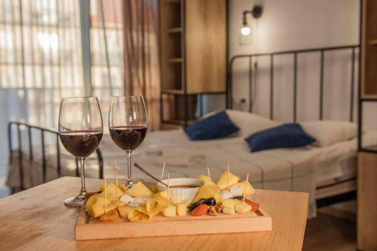 Mgzavrebi Apartment In Bakuriani Eksteriør bilde